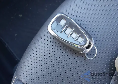 2019 Chevrolet Equinox Premier from USA, damaged, VIN 2GNAXYEX3K6263072